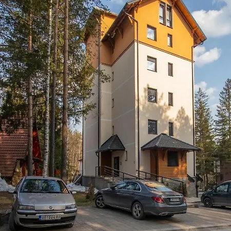 Apartment Um