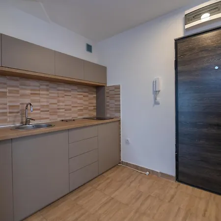 Apartment Um *