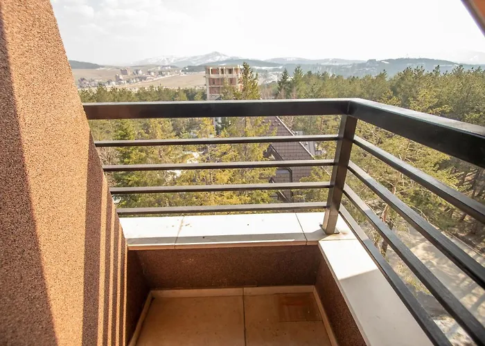 아파트 Um 즐라티보