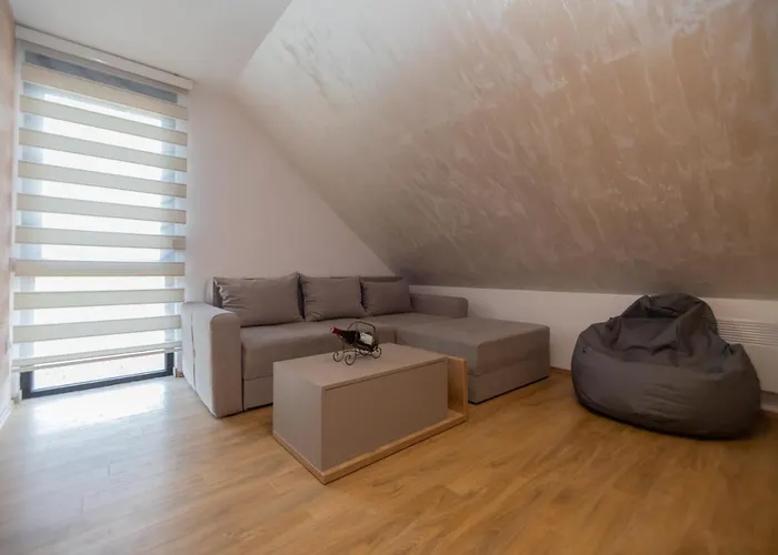 Um 아파트 즐라티보